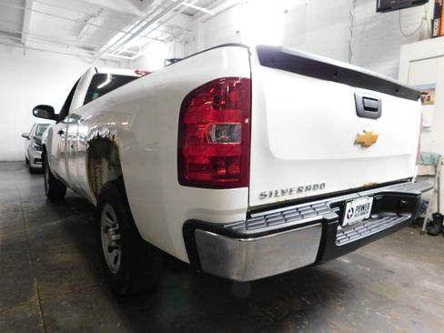 Used 2013 Chevrolet Silverado 1500 W/T image 2