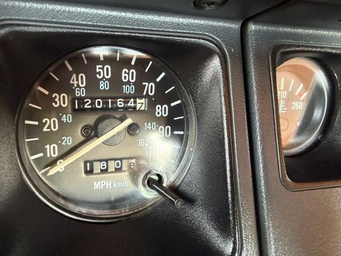 Used 1991 Jeep Wrangler 4WD S image 15
