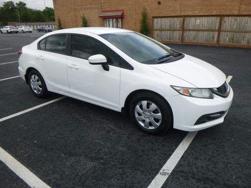 Used 2015 Honda Civic LX image 4