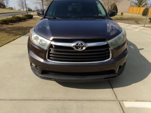 Used 2015 Toyota Highlander LE Plus image 8