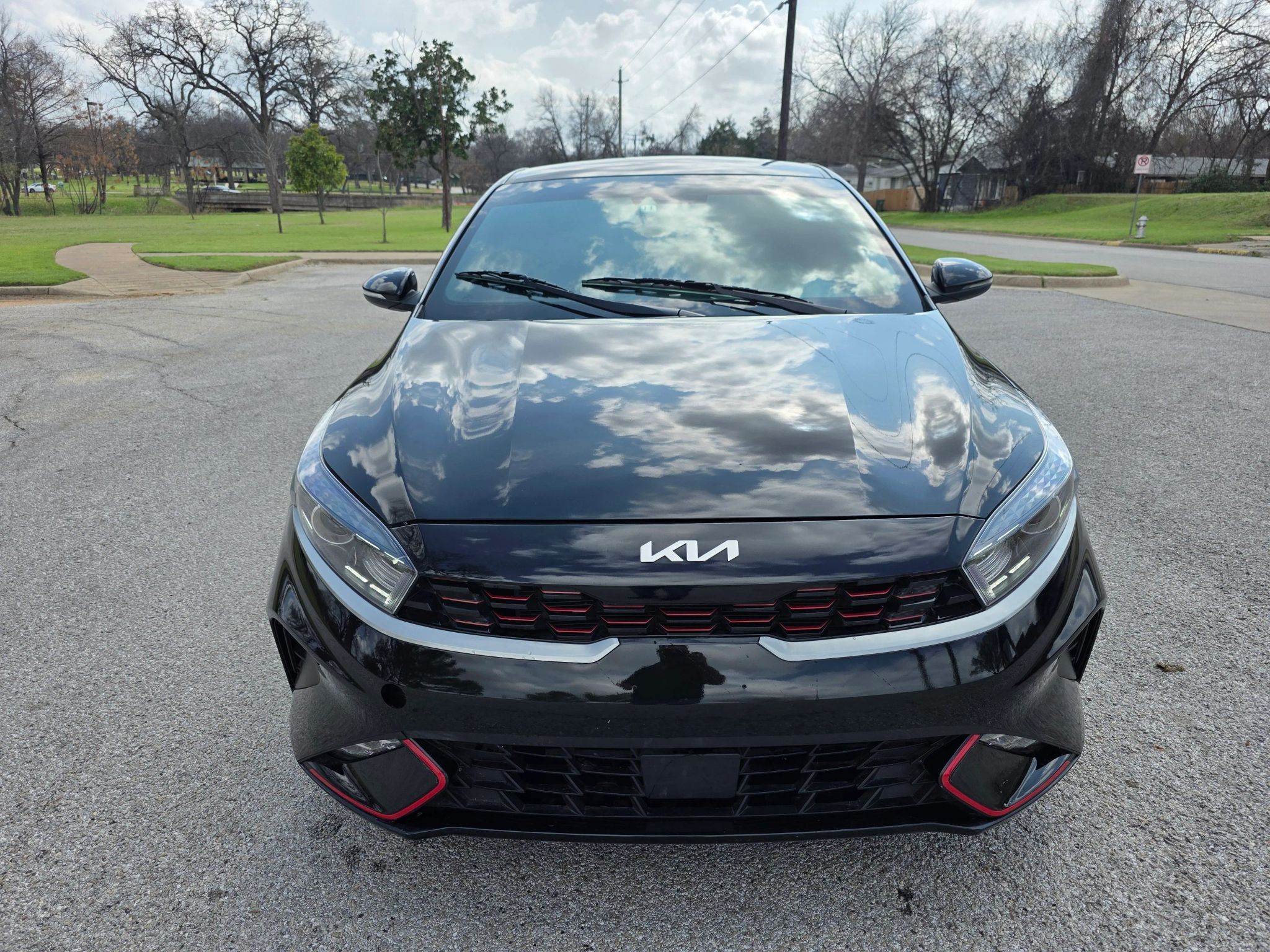 Used 2024 Kia Forte GT-Line Sedan FWD image 2