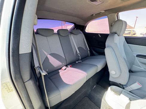 Used 2009 Hyundai Accent GS Hatchback FWD image 18