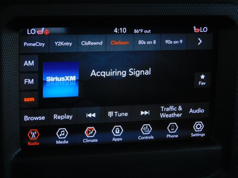 Used 2021 Jeep Gladiator Willys AWD/4WD image 5