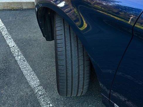 Used 2015 Volvo XC60 T5 Platinum image 25