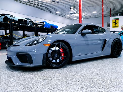 Used 2023 Porsche 718 Cayman GT4 image 5