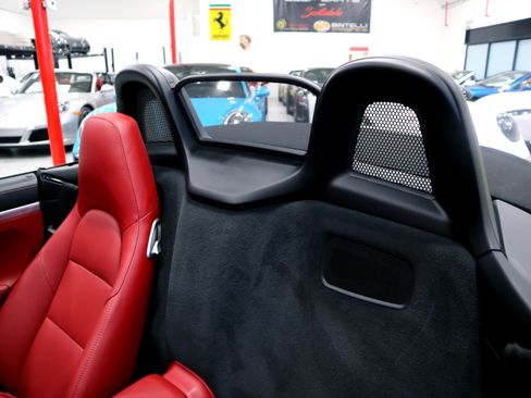Used 2024 Porsche 718 Boxster GTS image 23