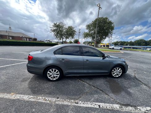 Used 2014 Volkswagen Jetta SE Sedan FWD image 10