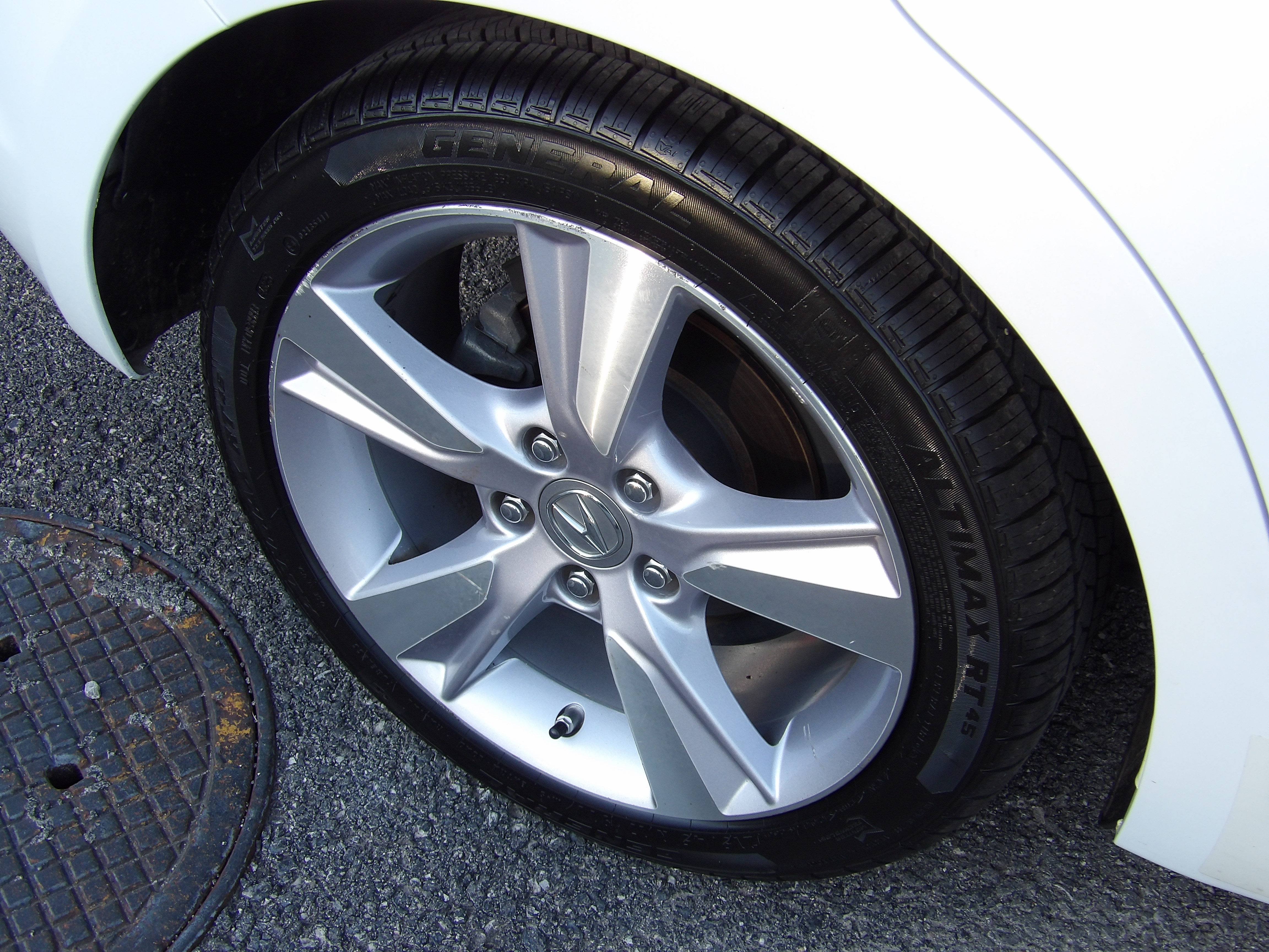 Used 2015 Acura ILX w/ Technology Package FWD image 20