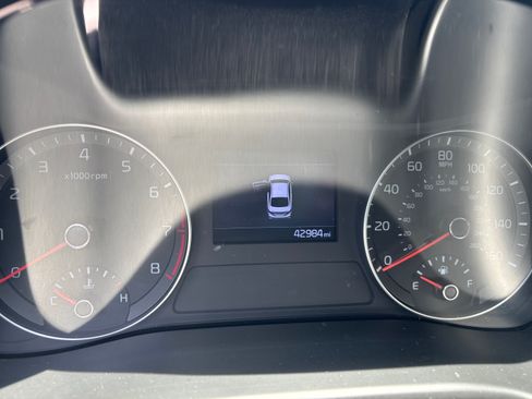 Used 2020 Kia Forte Sedan FWD image 4
