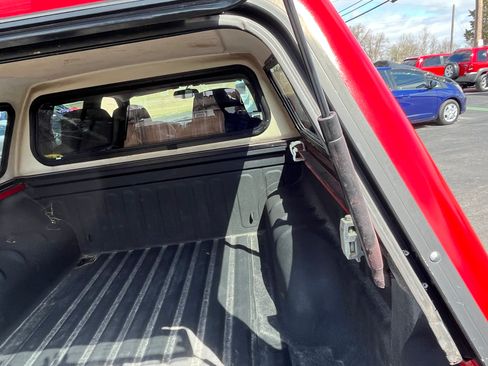 Used 2010 Chevrolet Colorado LT image 13