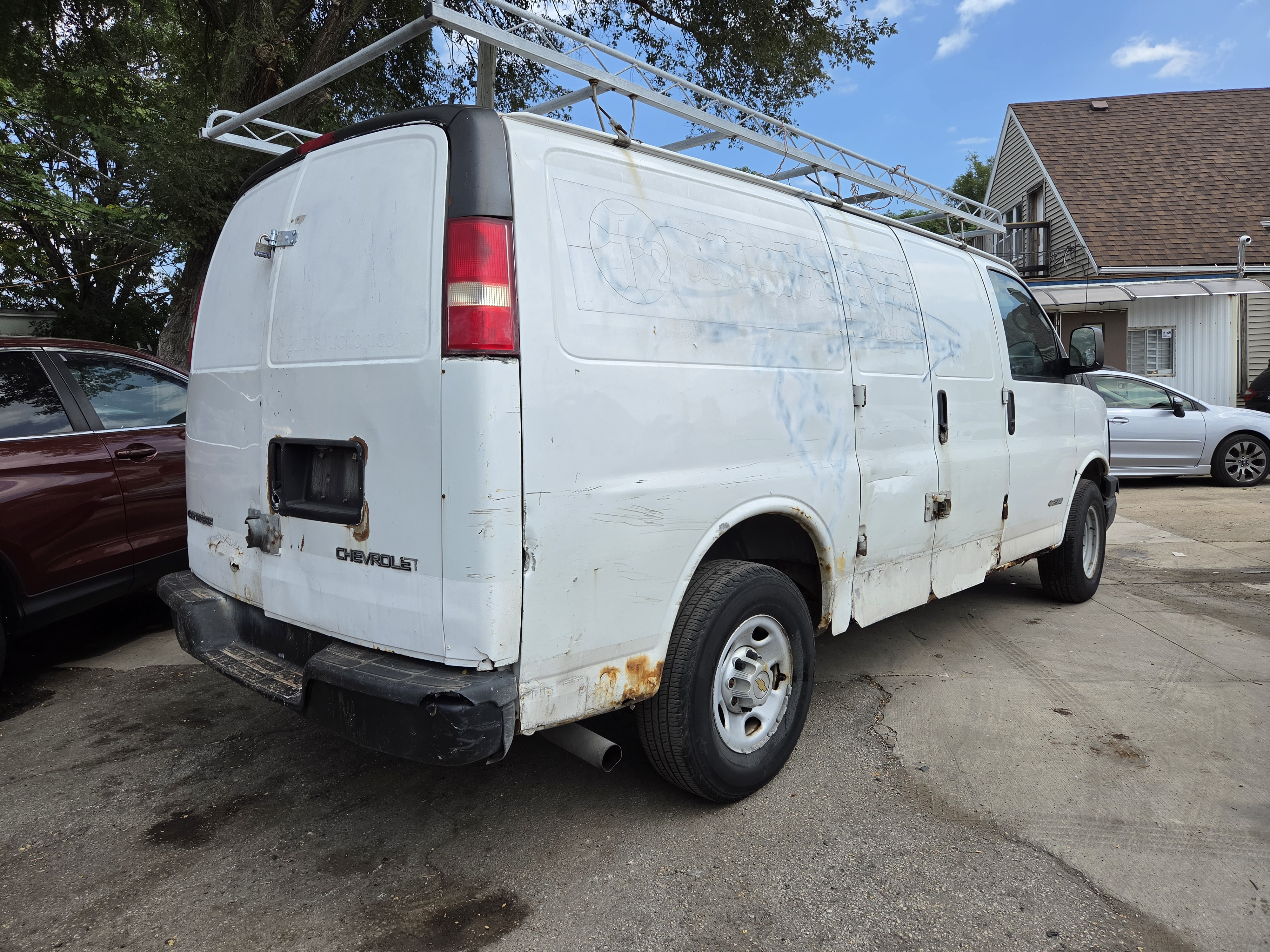 Used 2005 Chevrolet Express 2500 UNAVAIL RWD image 3