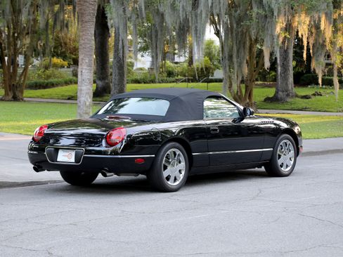 Used 2002 Ford Thunderbird RWD image 7