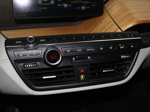 Used 2015 BMW i3 image 18