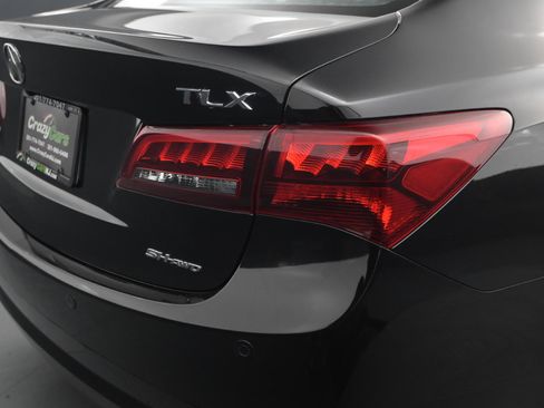 Used 2017 Acura TLX image 15