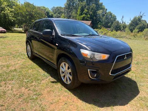 Used 2014 Mitsubishi Outlander Sport FWD ES image 7