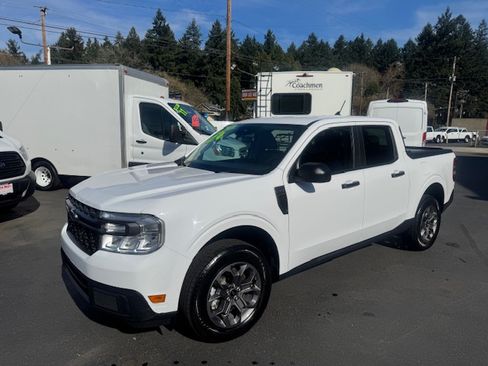 Used 2024 Ford Maverick XLT image 4