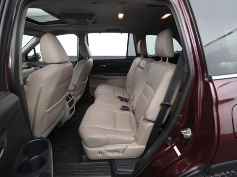Used 2016 Honda Pilot Touring image 44
