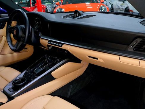 Used 2024 Porsche 911 Carrera 4S image 35