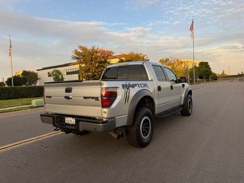 Used 2013 Ford F150 4x4 Crew Cab SVT Raptor image 5