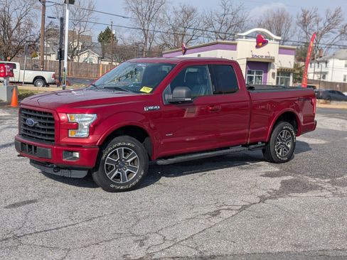 Used 2015 Ford F150 XLT image 4