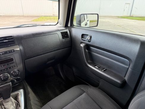 Used 2006 HUMMER H3 image 24