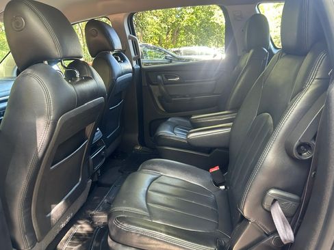Used 2015 Chevrolet Traverse AWD LT w/ 1LT image 21