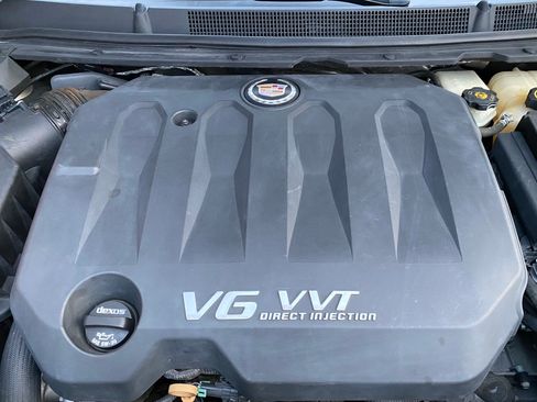 Used 2013 Cadillac XTS Premium image 3