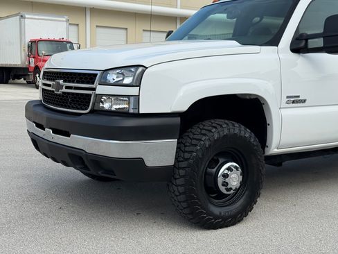 Used 2007 Chevrolet Silverado 3500 4x4 Crew Cab image 30