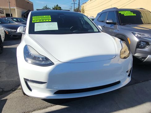 Used 2019 Tesla Model 3 image 3