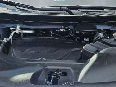 Used 2025 Honda Passport EX-L image 15