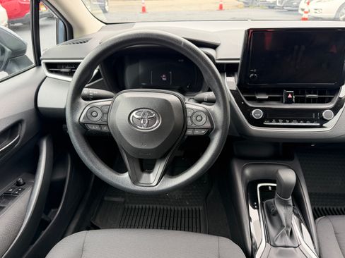 Used 2026 Toyota Corolla LE Sedan FWD image 17