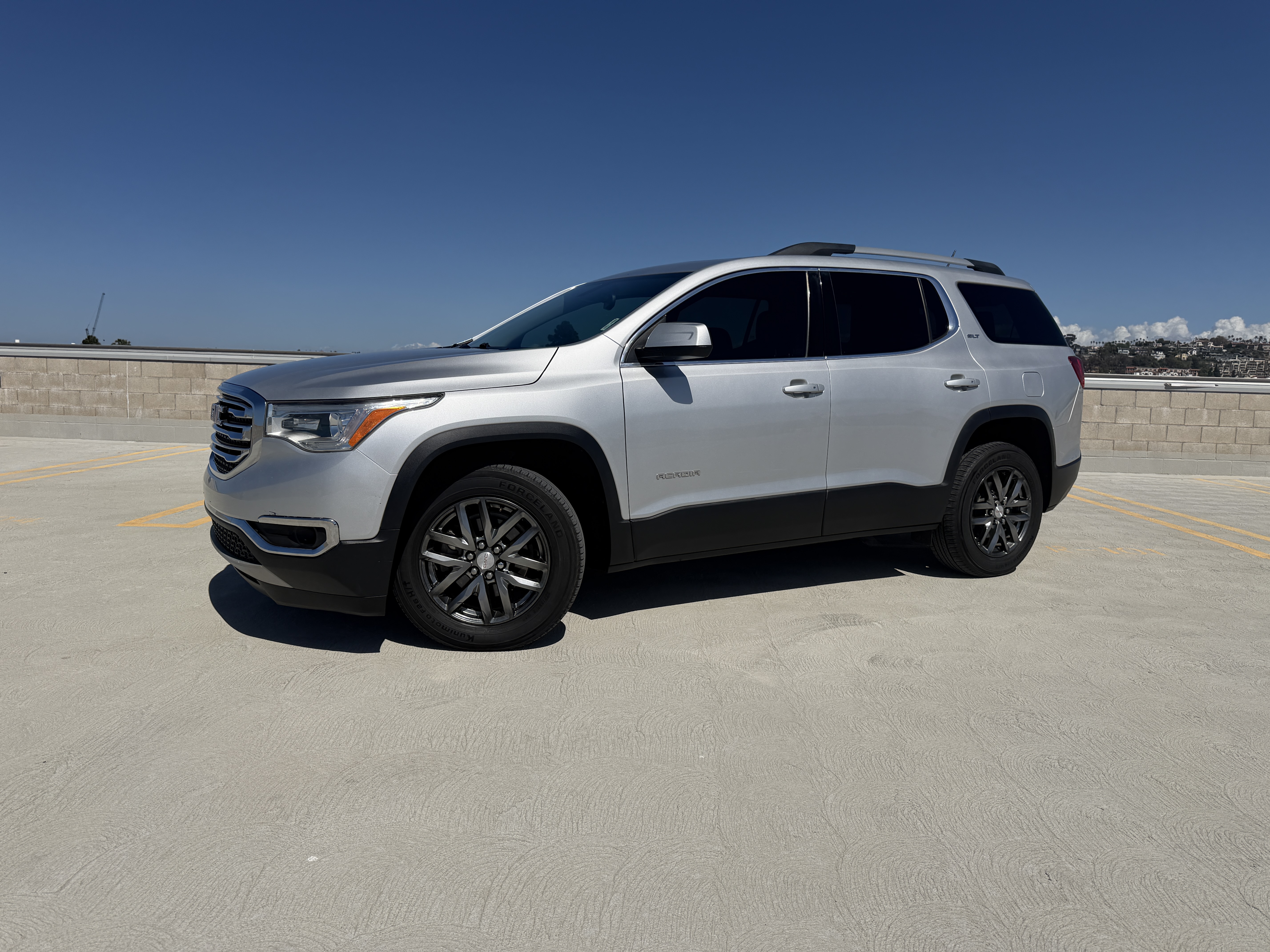 Used 2017 GMC Acadia FWD SLT w/ SLT-1 image 2