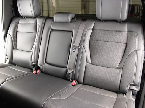 Used 2025 Toyota Tundra Limited image 10