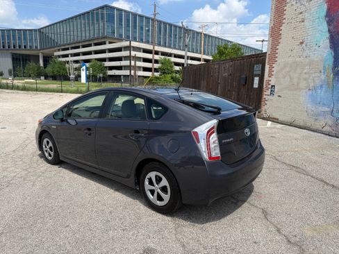 Used 2015 Toyota Prius Two FWD image 5