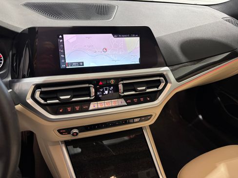 Used 2020 BMW 330i xDrive w/ Driver Assist image 40