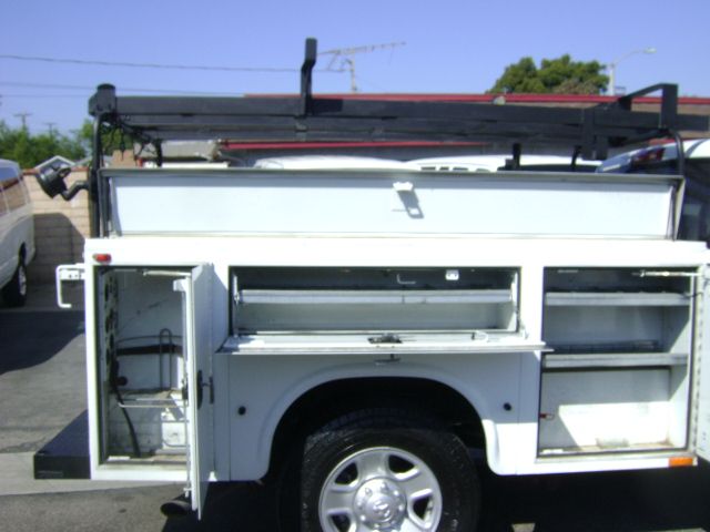 Used 2017 RAM 2500 2WD Regular Cab ST image 7