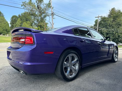 Used 2014 Dodge Charger R/T RWD image 4