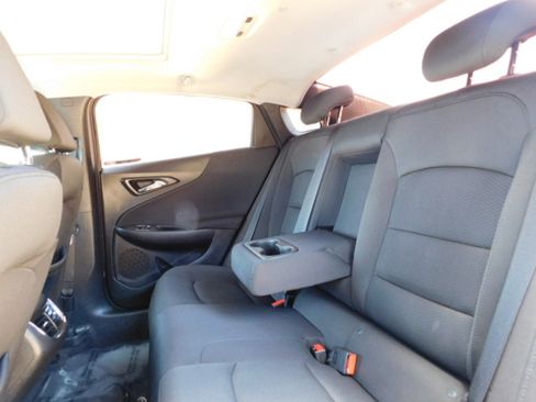 Used 2019 Chevrolet Malibu LT w/ 1LT FWD image 19