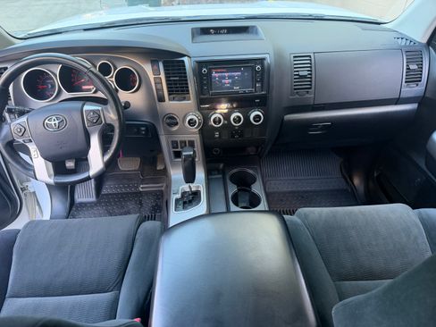 Used 2014 Toyota Sequoia 4WD SR5 image 34
