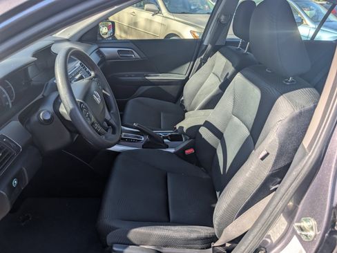 Used 2015 Honda Accord LX image 18