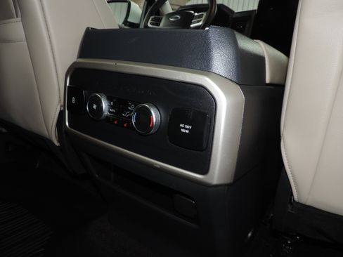 Used 2023 Ford Expedition Limited image 32