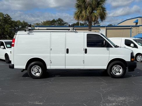 Used 2024 Chevrolet Express 2500 image 7