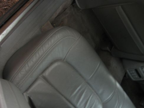 Used 2004 Cadillac De Ville UNAVAIL FWD image 7