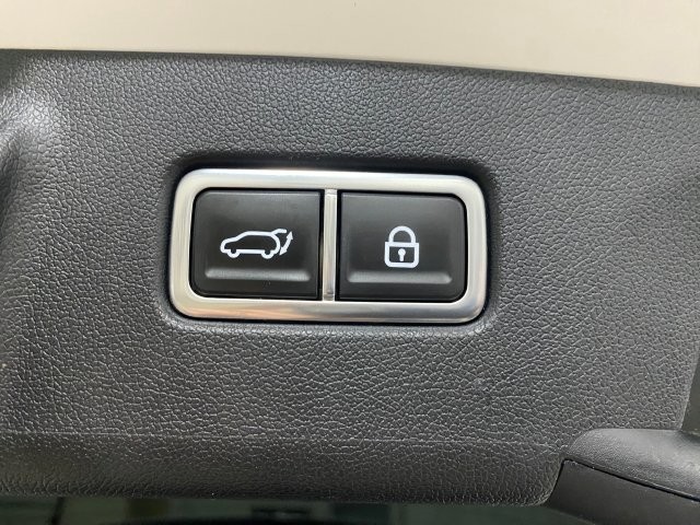 Used 2023 Kia Sorento AWD X-Line EX image 27