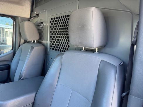 Used 2017 Nissan NV 2500 SV image 18