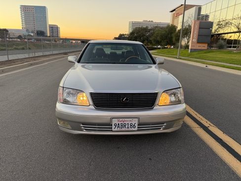 Used 2000 Lexus LS 400 image 7