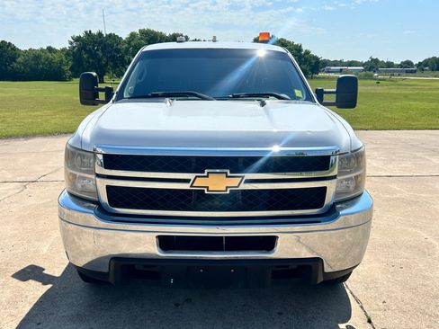 Used 2013 Chevrolet Silverado 2500 RWD image 2
