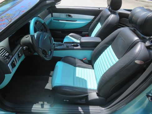 Used 2002 Ford Thunderbird UNAVAIL RWD image 21