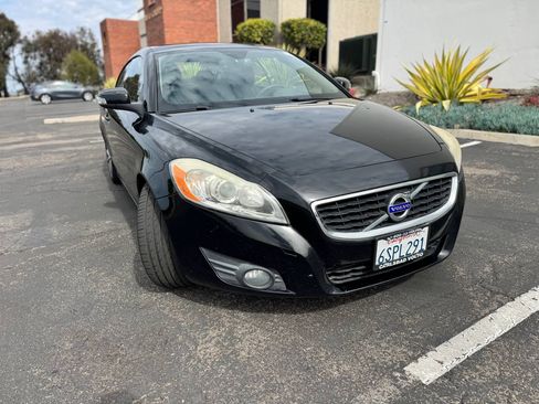 Used 2011 Volvo C70 T5 image 3