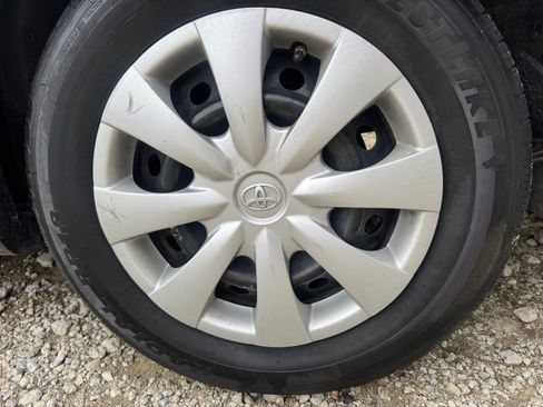 Used 2013 Toyota Corolla image 8